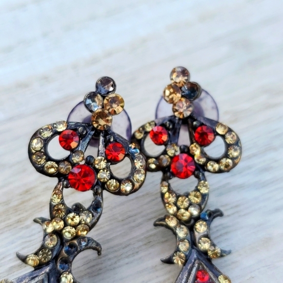 Chandelier pierced Earrings Multicolor rhinestones Cabaret Showstopping Theatre - Picture 3 of 7